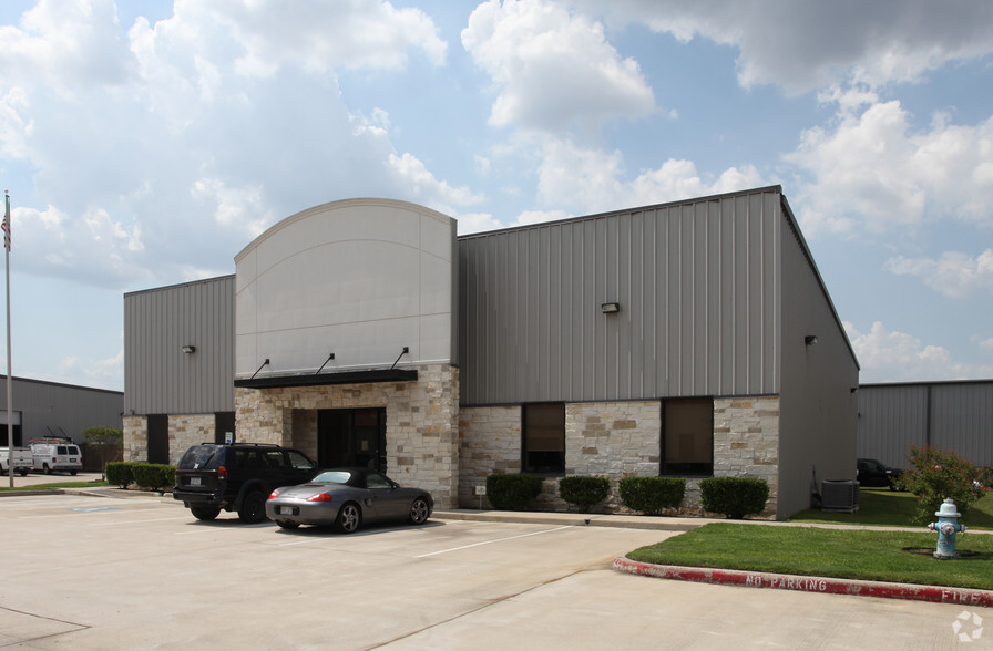 Primary Photo Of 1225 Price Plaza Dr, Katy Warehouse For Lease