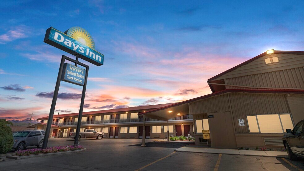 Primary Photo Of 1500 Idaho St, Elko Hotel For Sale