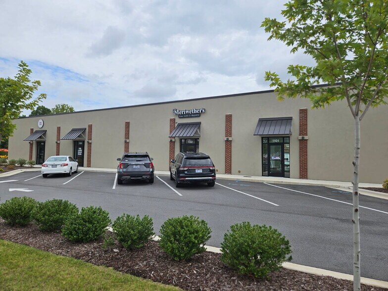 More Photos Of 420 Chaney Ave, Jacksonville Storefront For Lease