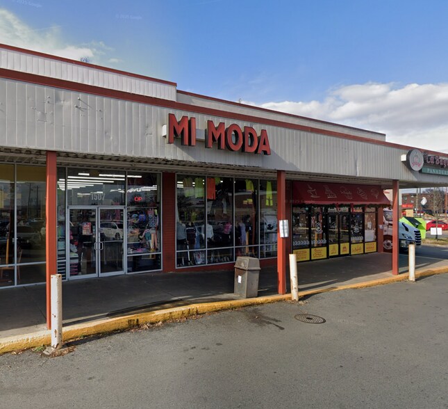 More Photos Of 1501-1535 University Blvd, Hyattsville Storefront For Lease