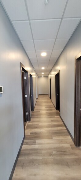 More Photos Of 100 Stadium Dr, Defiance Storefront For Lease