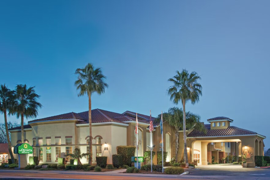 More Photos Of 20 W Pacheco Blvd, Los Banos Hotel For Sale