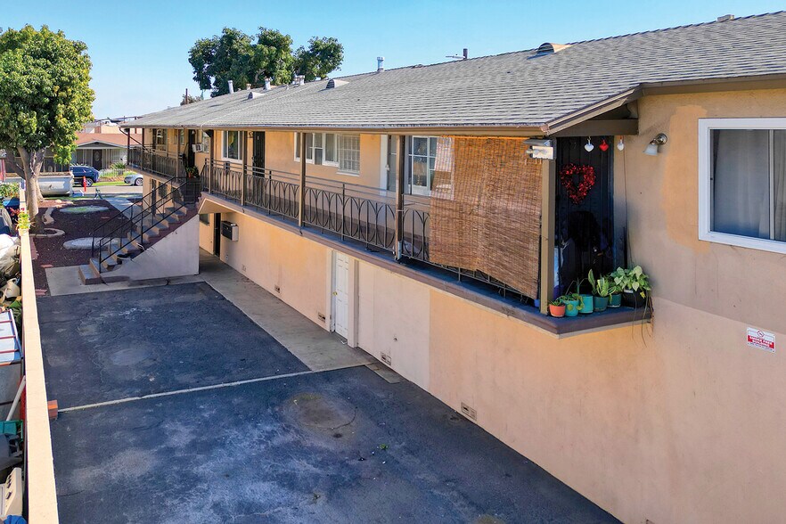More Photos Of 6335 Loma Vista Pl, Bell Apartments For Sale