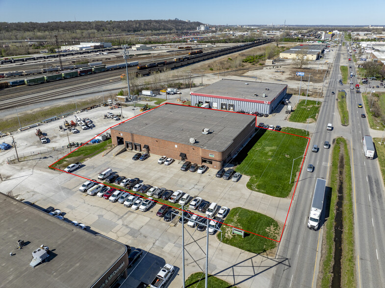 Primary Photo Of 5901 E Front St, Kansas City Warehouse For Lease