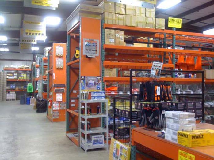 More Photos Of 1030 Thousand Oaks Blvd, Greenville Warehouse For Lease