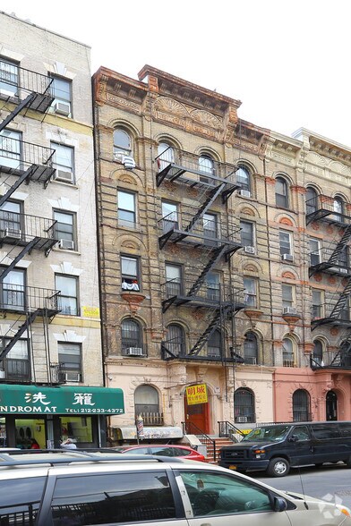 Primary Photo Of 39 Henry St, New York Apartments For Lease