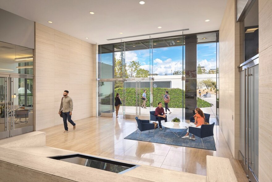 More Photos Of 3200 Park Center Dr, Costa Mesa Office For Lease