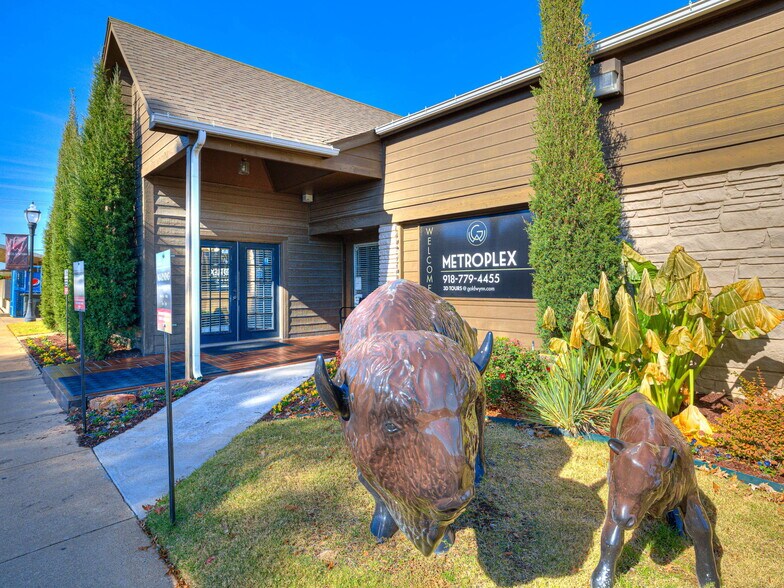 More Photos Of 2302 S 137th East Ave, Tulsa Apartments For Sale