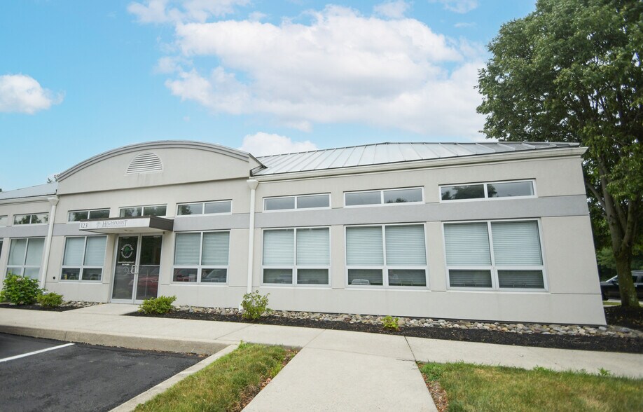 More Photos Of 1600 Horizon Dr, Chalfont Office For Sale