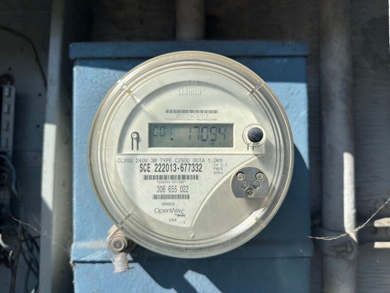 More Photos Of 514 Glenoaks Blvd, San Fernando Land For Lease