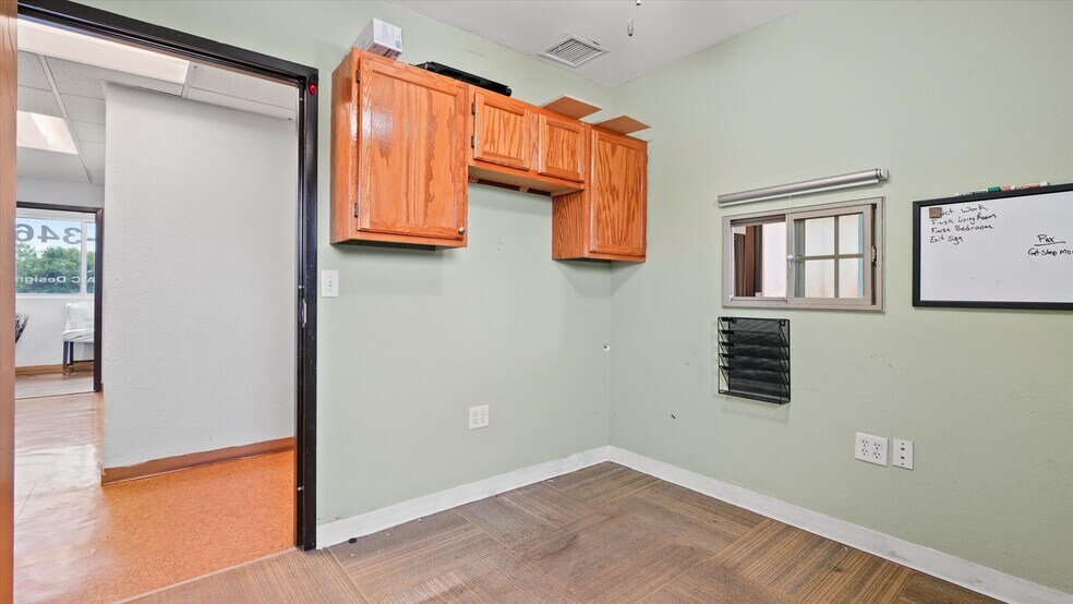 More Photos Of 1900 US 69, Excelsior Springs Warehouse For Sale