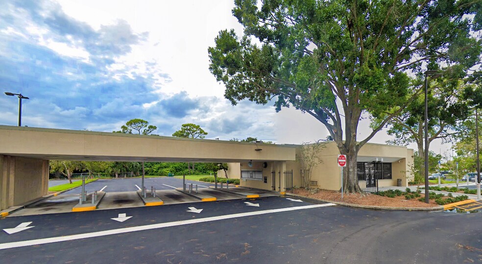 Primary Photo Of 500 S Goldenrod Rd, Orlando Bank For Sale