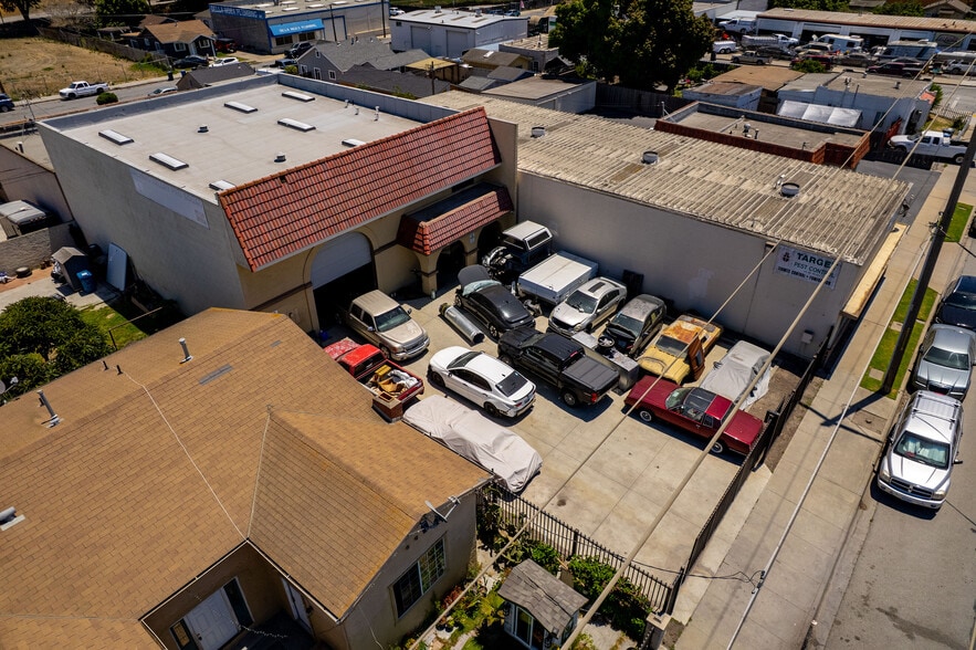 More Photos Of 221 Griffin St, Salinas Warehouse For Sale