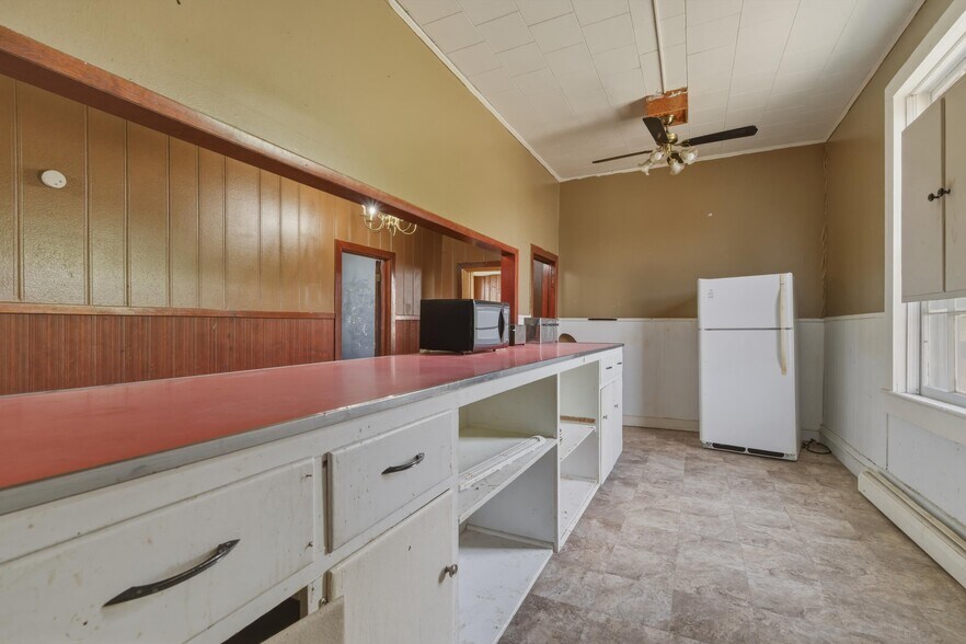 More Photos Of 143 Broadway, Fort Edward Storefront Retail Office For Sale