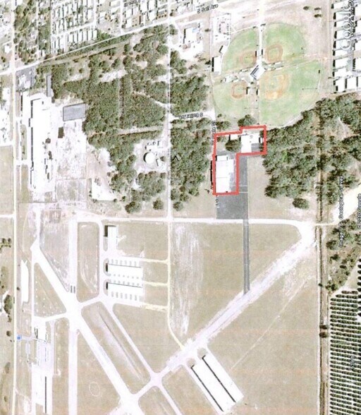 More Photos Of 1311 Aviation Way, Avon Park Industrial For Sale