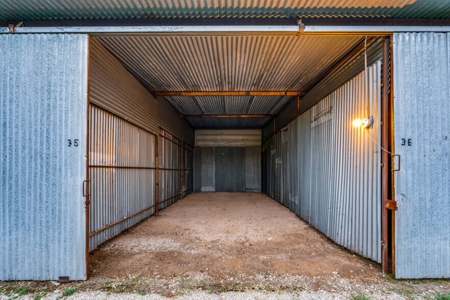 More Photos Of 8826 Fm 725, McQueeney Specialty For Sale