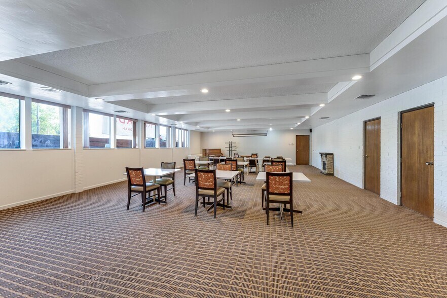More Photos Of 333 N Main St, Richfield Hotel For Sale