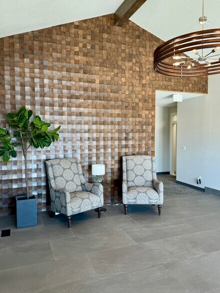 More Photos Of 810 Shepard Ln, Farmington Coworking Space