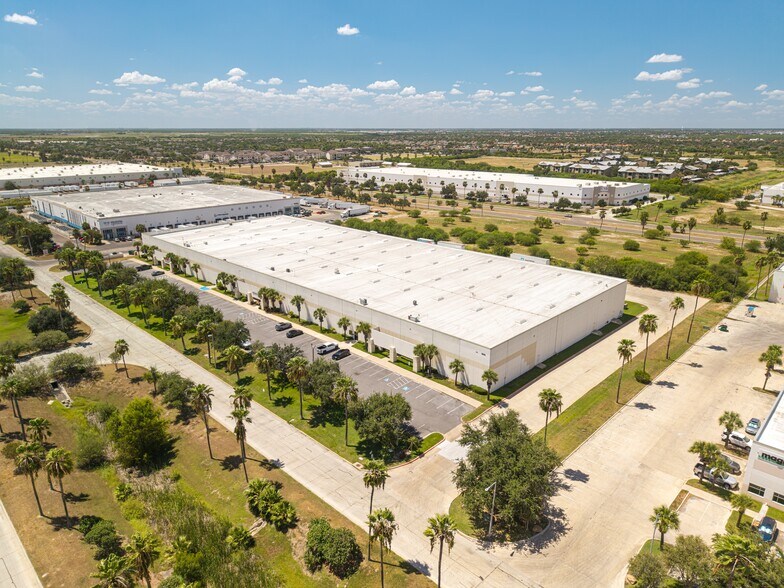 More Photos Of 5200 George McVay Dr, McAllen Distribution For Lease