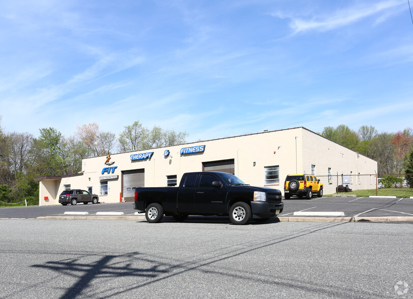 Primary Photo Of 11 Cadillac Rd, Burlington Township Warehouse For Lease