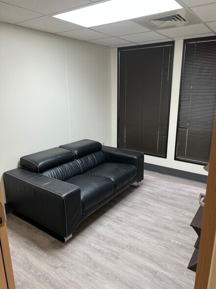 More Photos Of 6685 Merchants Way, Morrow Medical For Lease