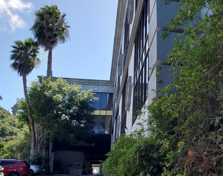 Primary Photo Of 2801 Camino del Rio S, San Diego Office For Lease