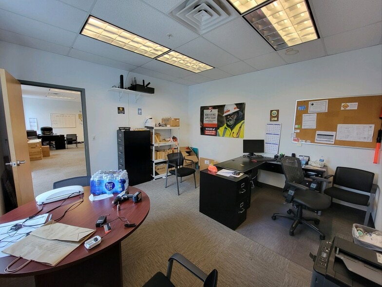 More Photos Of 58-60 S Jefferson Rd, Whippany Warehouse For Lease