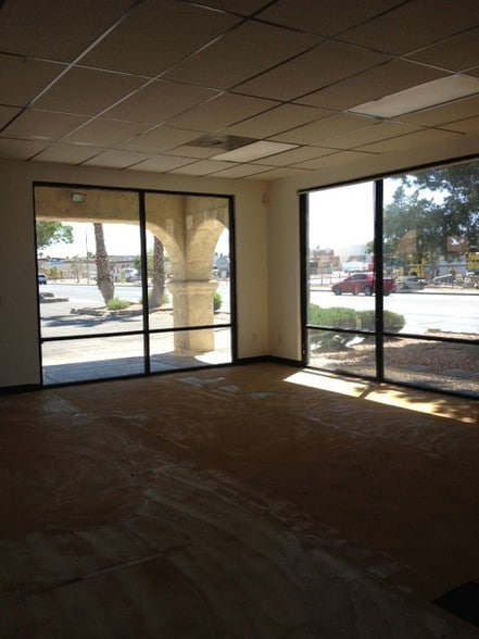 More Photos Of 4970 Arville St, Las Vegas General Retail For Lease