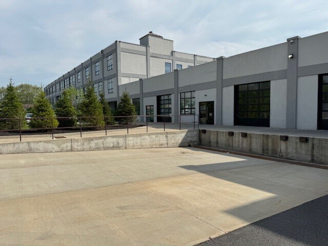 More Photos Of 409 Joyce Kilmer Ave, New Brunswick Loft Creative Space For Lease