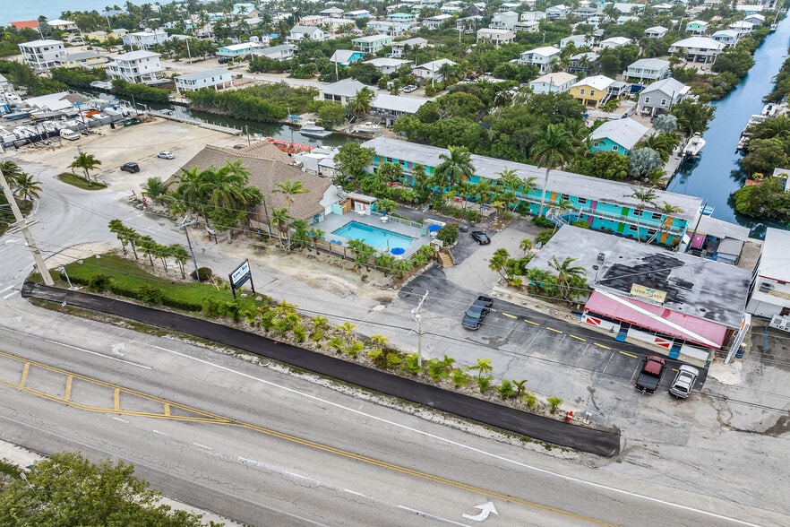 Primary Photo Of 27340 Overseas Hwy, Ramrod Key Hotel For Sale