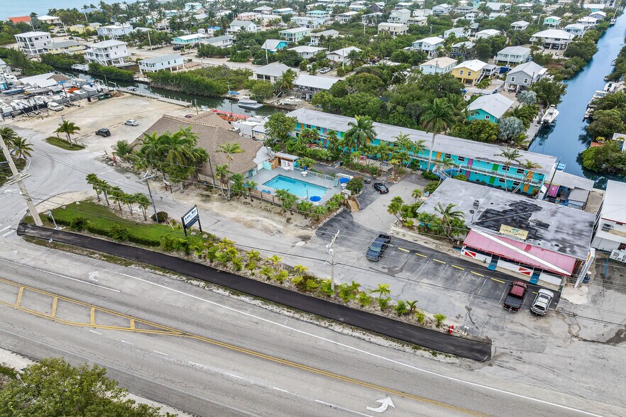 More Photos Of 27340 Overseas Hwy, Ramrod Key Hotel For Sale