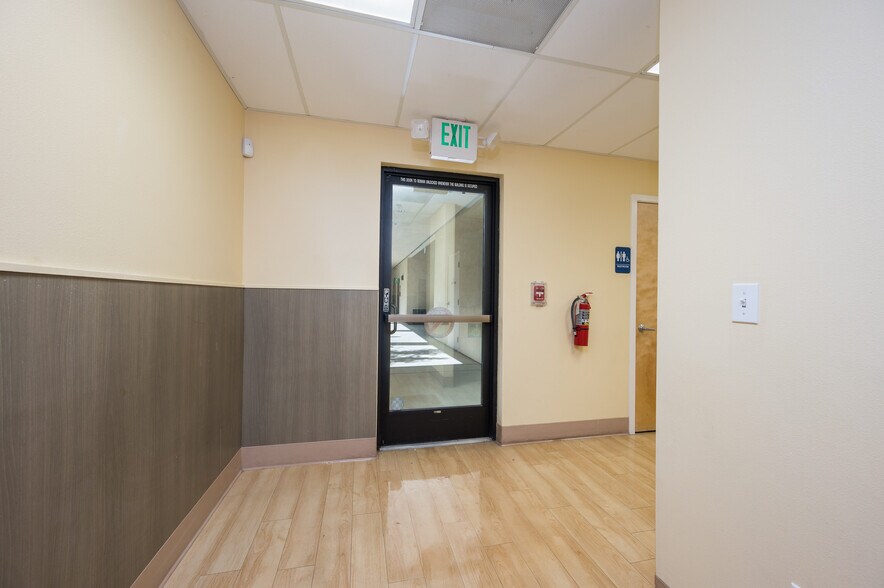 More Photos Of 325 Posada Ln, Templeton Healthcare For Lease
