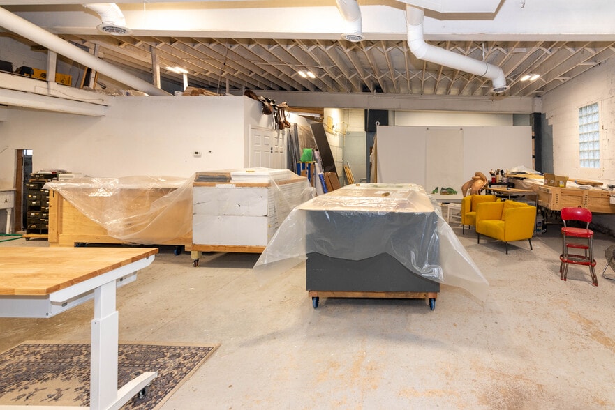 More Photos Of 1401 Clipper Heights, Baltimore Warehouse For Sale