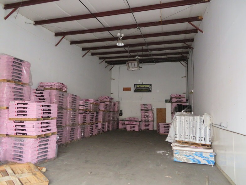 More Photos Of 141 Industrial Loop, Staten Island Warehouse For Sale