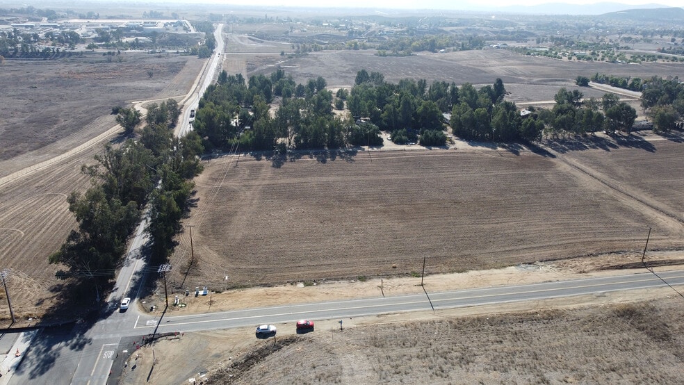 More Photos Of SWC Benton & Washington St, Winchester Land For Sale