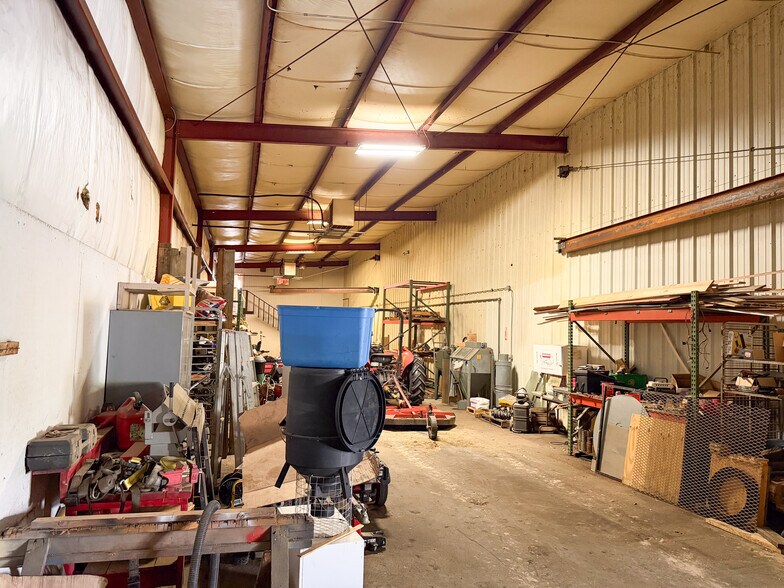 More Photos Of 4421 Theiss Rd, Humble Warehouse For Sale
