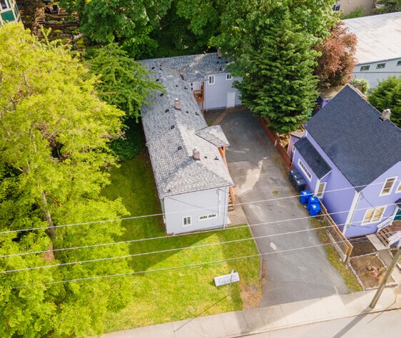 More Photos Of 31 Robarts St, Nanaimo Apartments For Sale