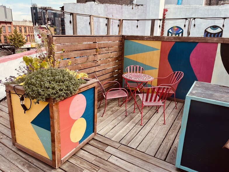 More Photos Of 373 S 1st St, Brooklyn Storefront Retail Office For Sale