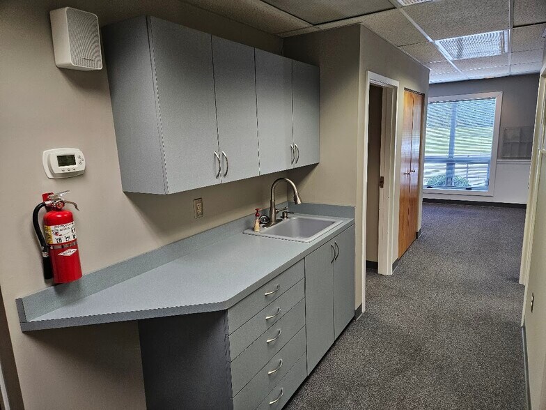 More Photos Of 1450 E Boot Rd, West Chester Medical For Lease