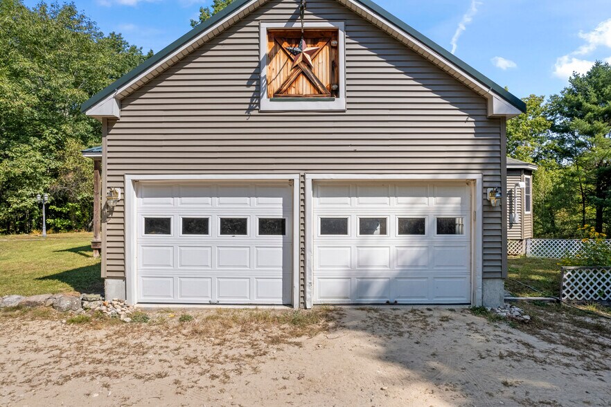 More Photos Of 41 Hobbs Rd, West Newfield Specialty For Sale