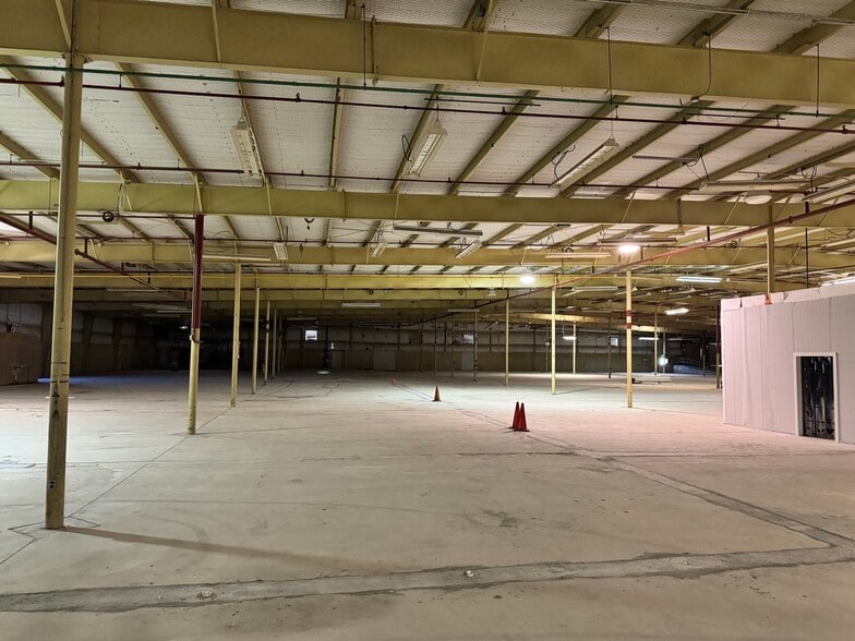 More Photos Of 398 Vinita Allen Rd, Atoka Warehouse For Sale