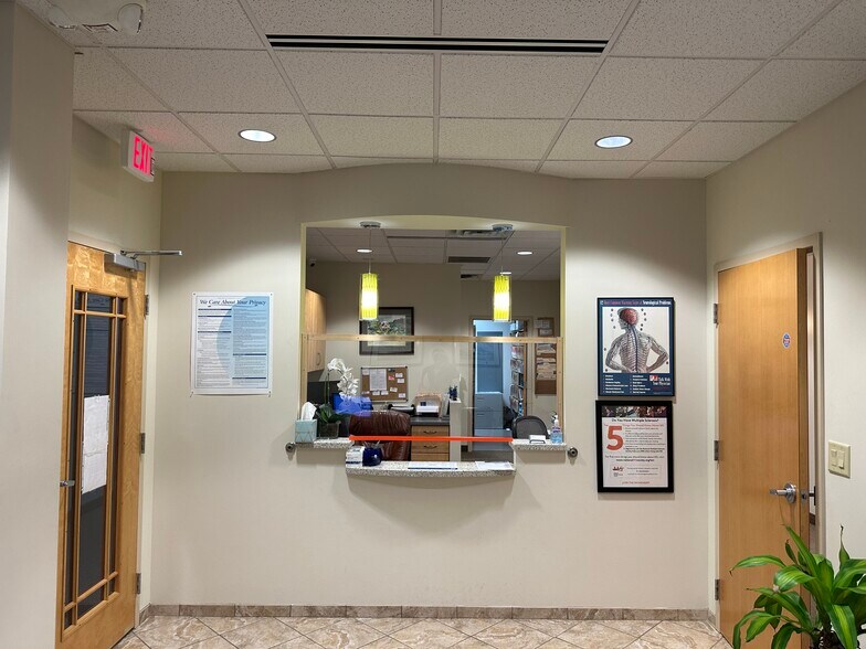 More Photos Of 701 Exposition Pl, Raleigh Medical For Lease