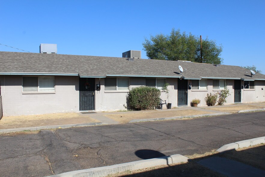 More Photos Of 7107-7113 N 53rd Ave, Glendale Apartments For Sale