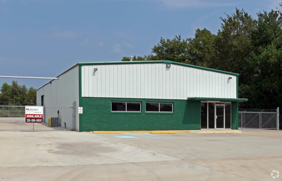 More Photos Of 11997 Airline Hwy, Baton Rouge Warehouse For Lease
