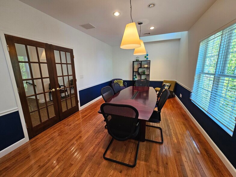 More Photos Of 4 Walter Foran Blvd, Flemington Office For Sale