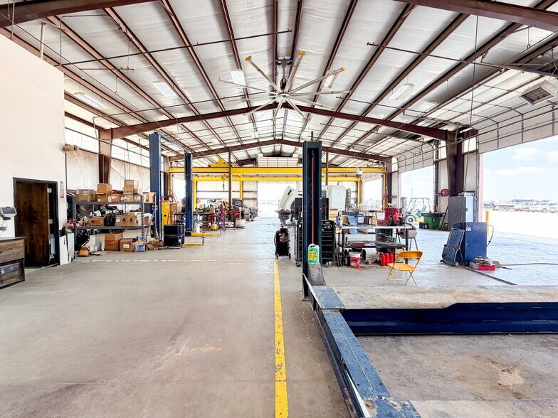 More Photos Of 1010 S FM 1788, Midland Service For Lease