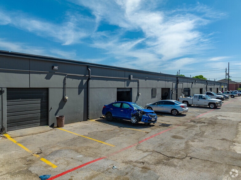 More Photos Of 7330 Rampart St, Houston Unknown For Lease