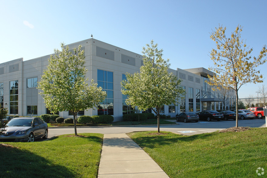 Primary Photo Of 5100 Commerce Crossings Dr, Louisville Office For Lease