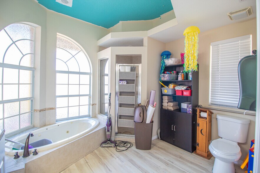 More Photos Of 17162 Toledo Blade Blvd, Port Charlotte Medical For Sale