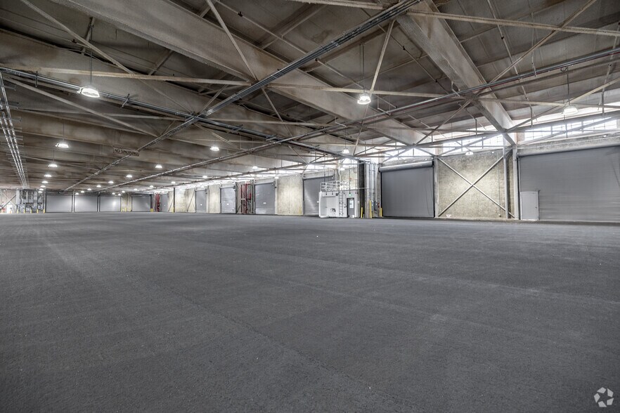 More Photos Of 1251 W Pier D St, Long Beach Warehouse For Lease